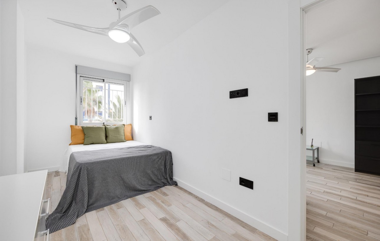 Resale - Wohnung - Torrevieja - Punta prima