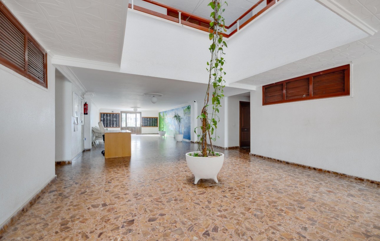 Resale - Wohnung - Torrevieja - Punta prima