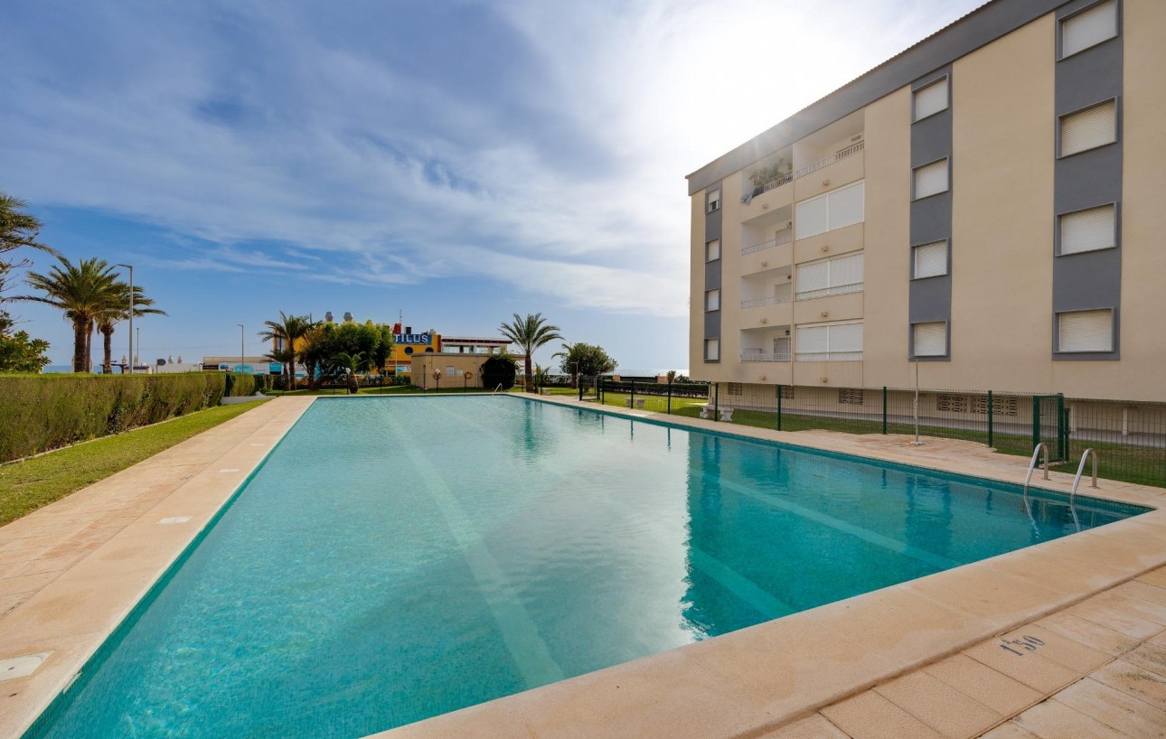 Resale - Wohnung - Torrevieja - Punta prima