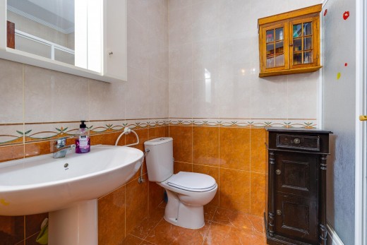 Resale - Chalet - Torrevieja - Playa de los locos