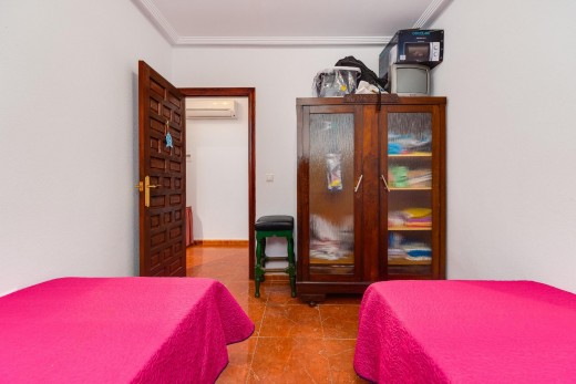 Resale - Chalet - Torrevieja - Playa de los locos