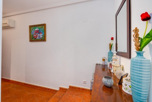 Resale - Chalet - Torrevieja - Playa de los locos