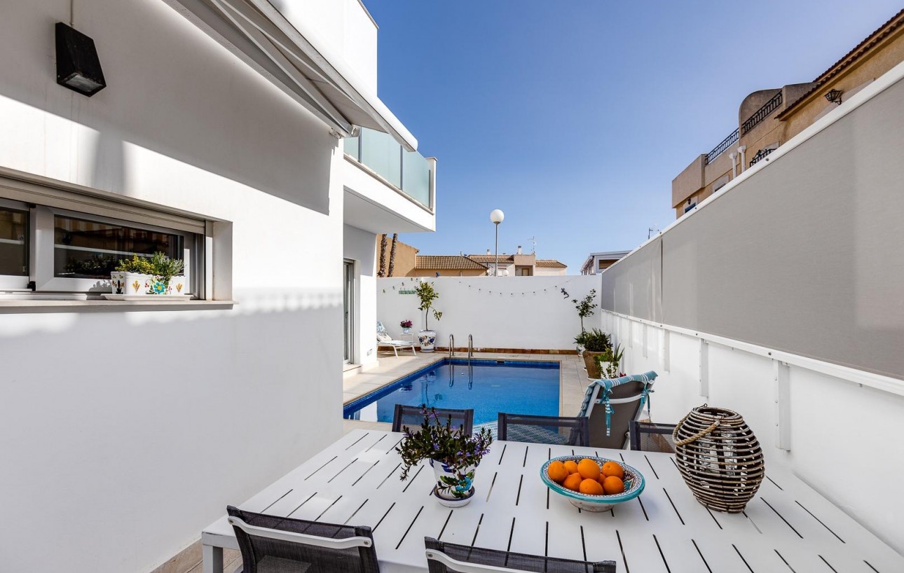 Venta - Chalet - Torrevieja - Los Frutales