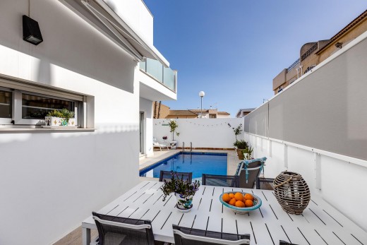 Venta - Chalet - Torrevieja - Los Frutales