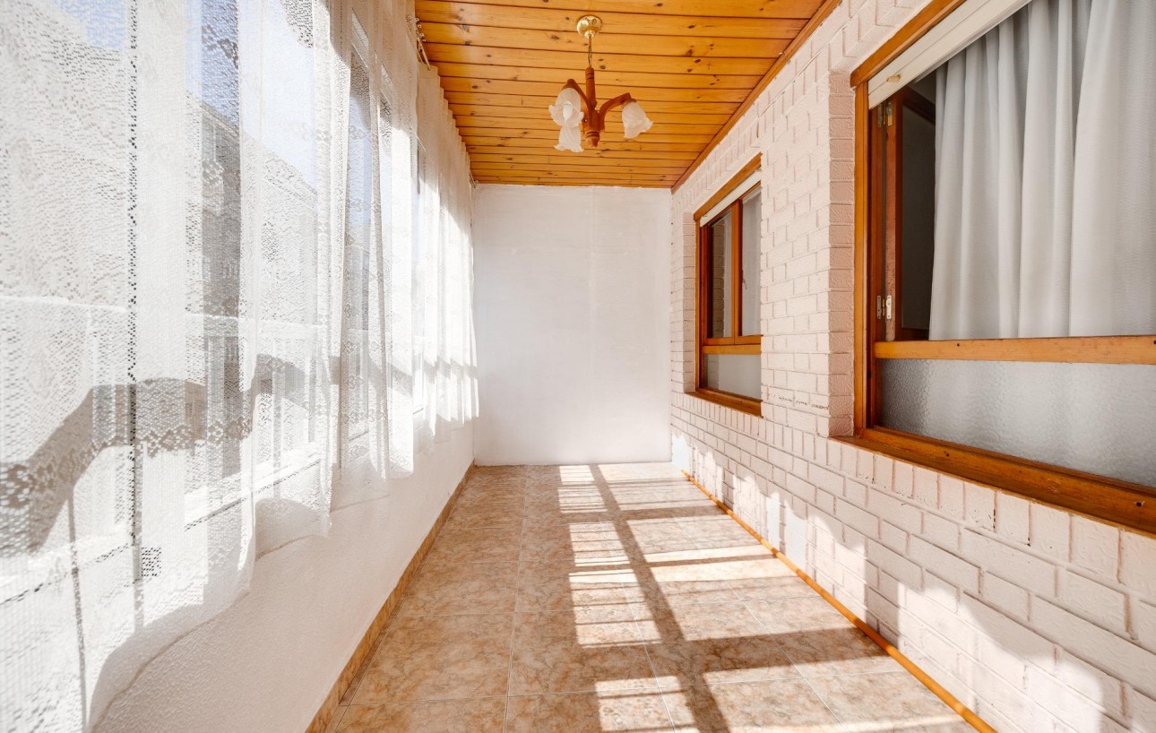 Resale - Lägenhet - Torrevieja - Acequion