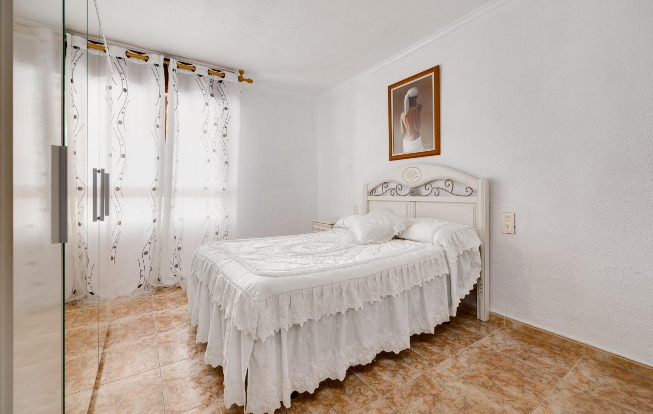 Resale - Lägenhet - Torrevieja - Acequion