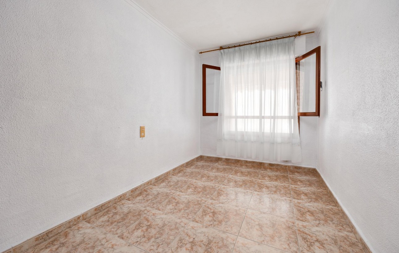 Resale - Lägenhet - Torrevieja - Acequion