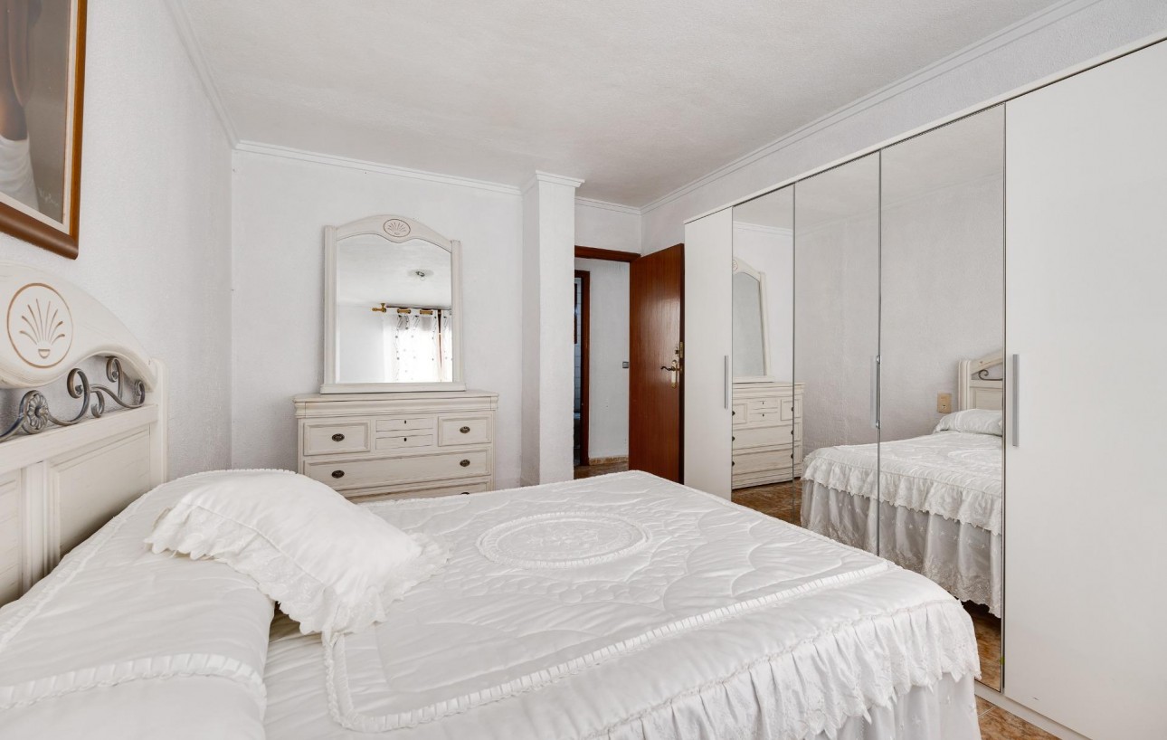 Resale - Lägenhet - Torrevieja - Acequion