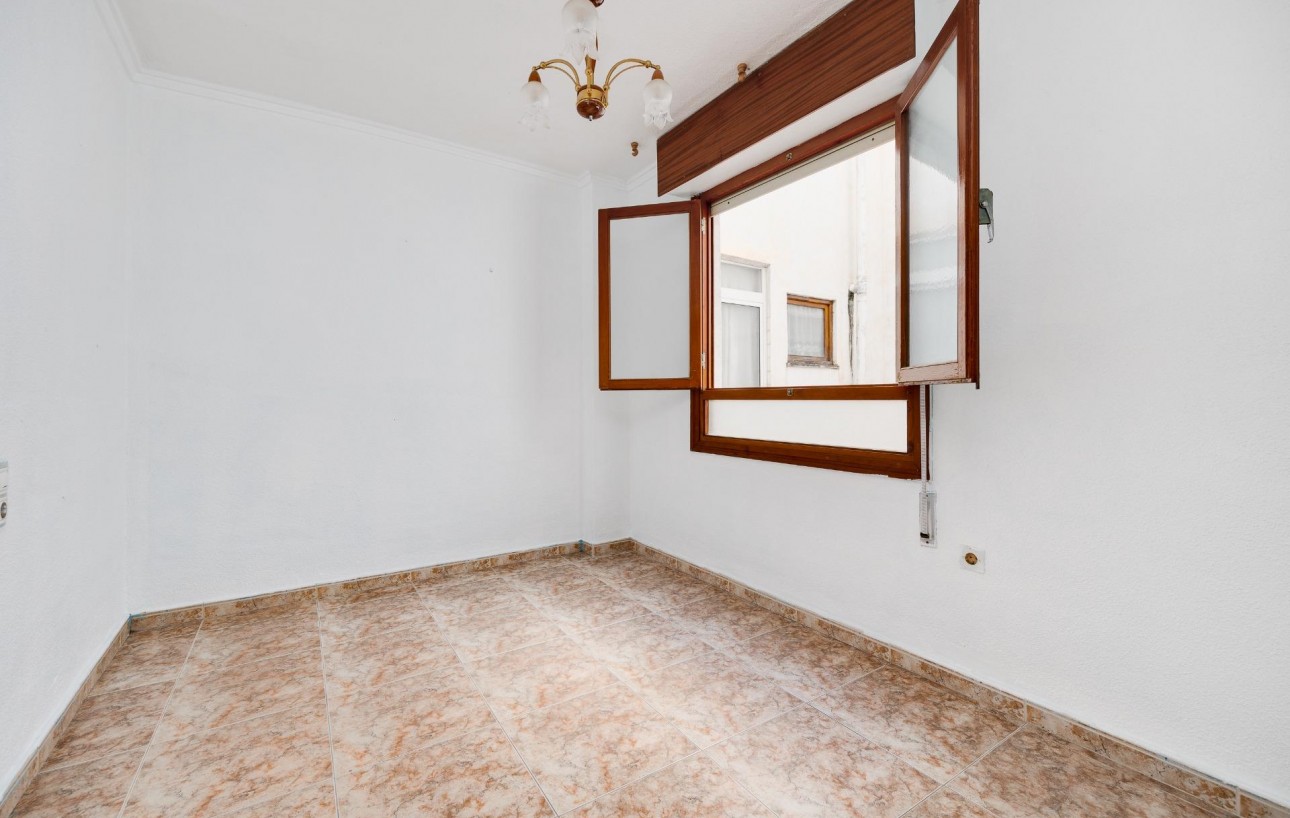 Resale - Lägenhet - Torrevieja - Acequion