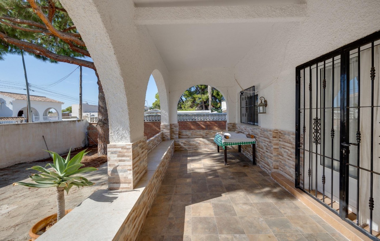 Venta - Chalet - Torrevieja - Los balcones