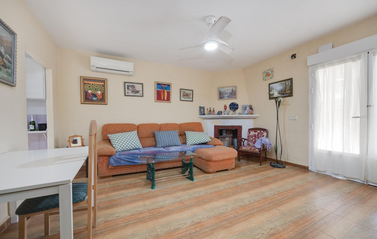 Venta - Chalet - Torrevieja - Los balcones