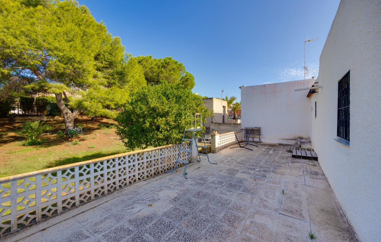 Venta - Chalet - Torrevieja - Los balcones