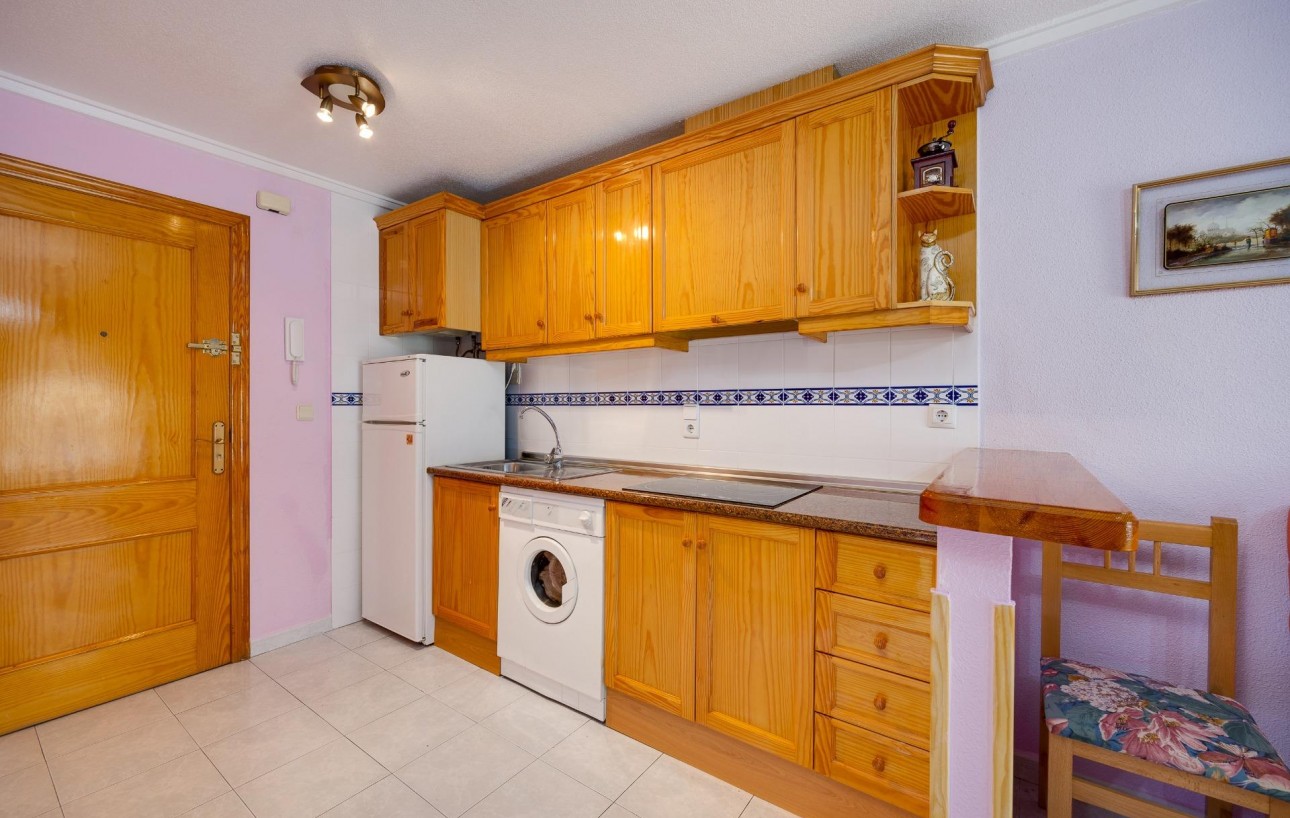 Resale - Lägenhet - Torrevieja - Acequion