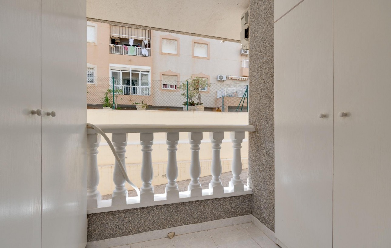 Sale - Apartment - Torrevieja - Acequion