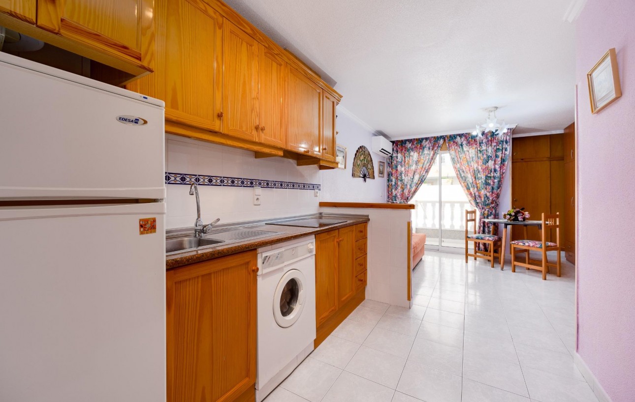 Sale - Apartment - Torrevieja - Acequion