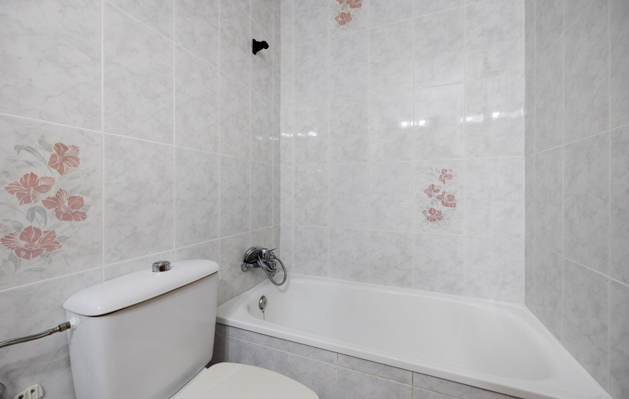 Sale - Apartment - Torrevieja - Acequion