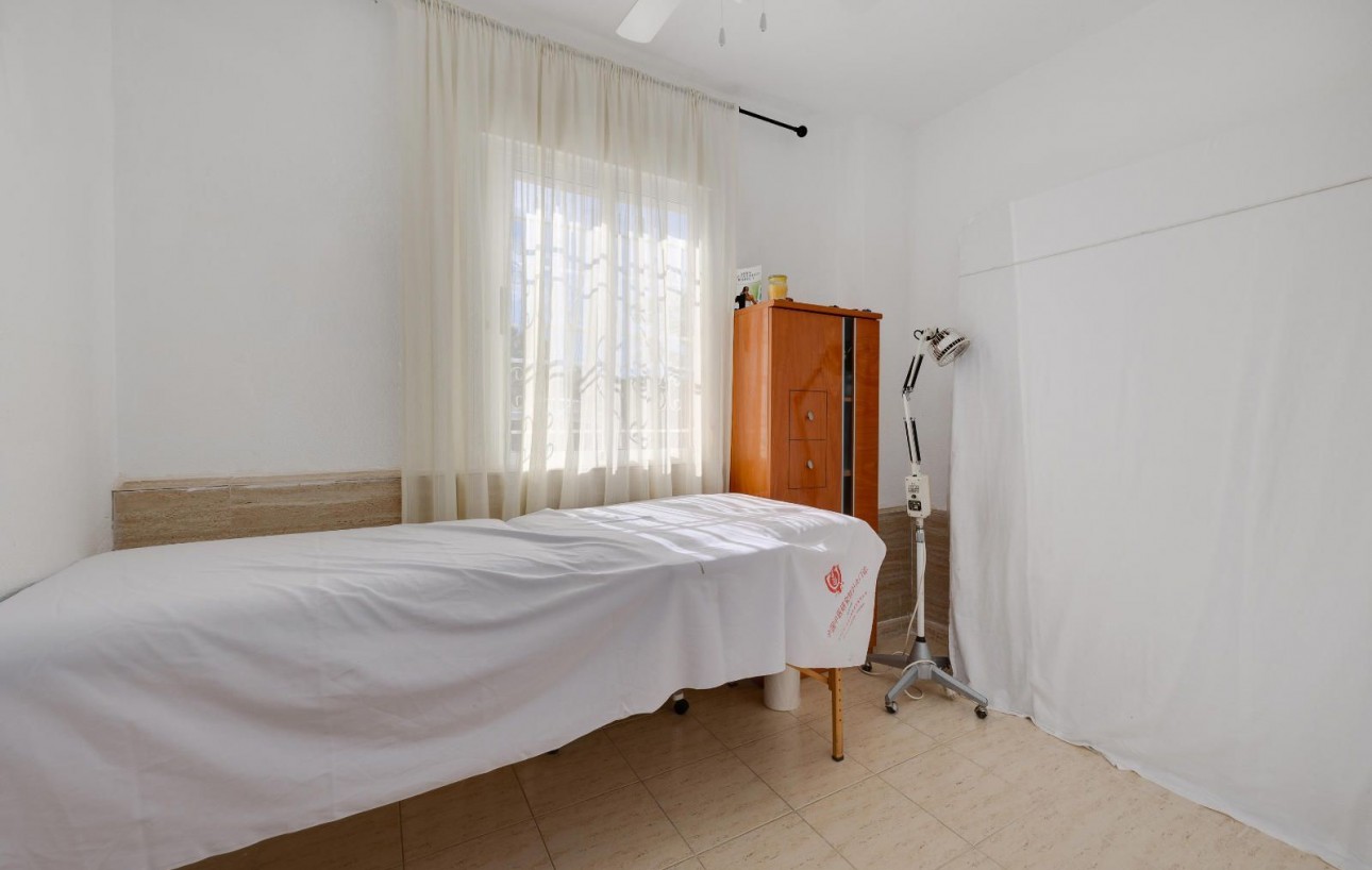 Resale - Wohnung - Torrevieja - La Siesta - El Salado - Torreta