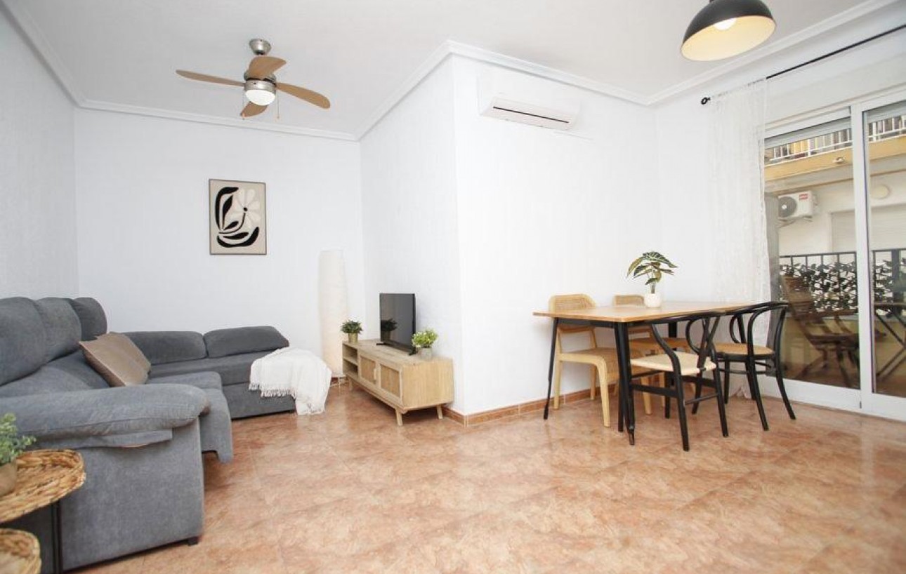 Resale - Lägenhet - Torrevieja - Centro