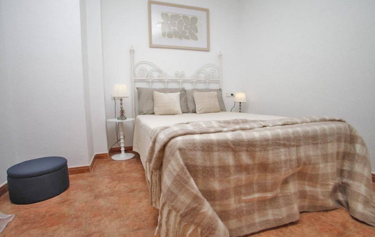 Resale - Lägenhet - Torrevieja - Centro