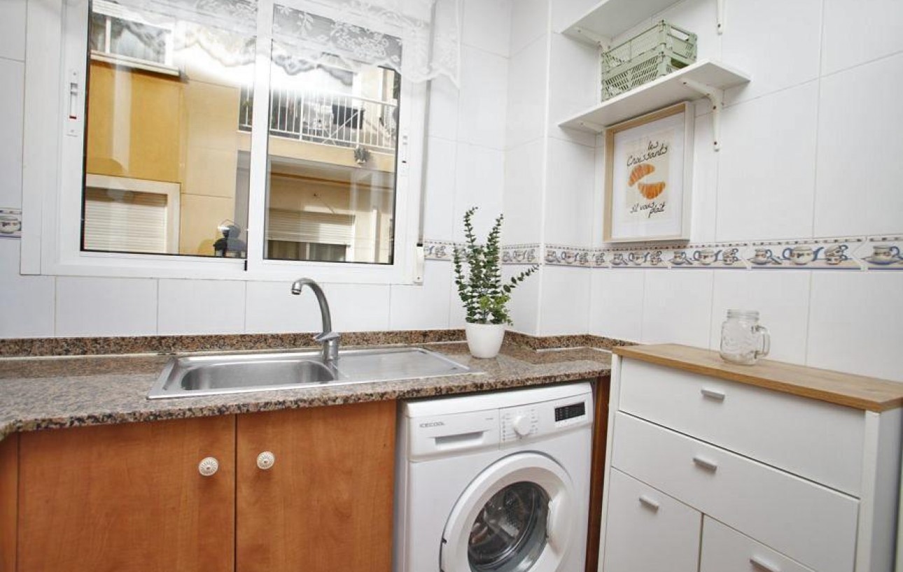 Resale - Lägenhet - Torrevieja - Centro