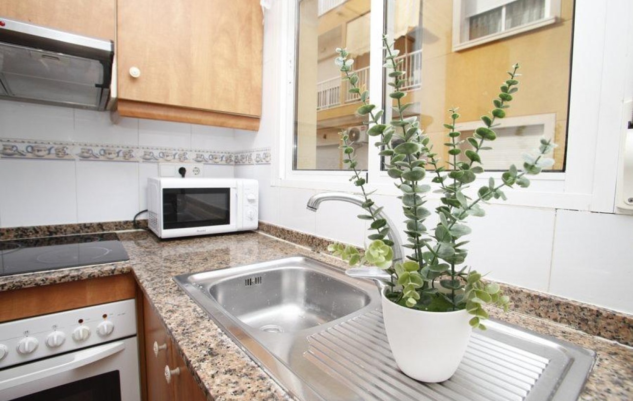 Resale - Lägenhet - Torrevieja - Centro