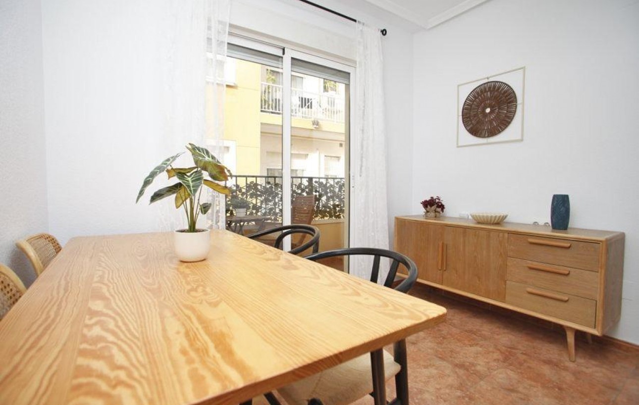 Resale - Lägenhet - Torrevieja - Centro
