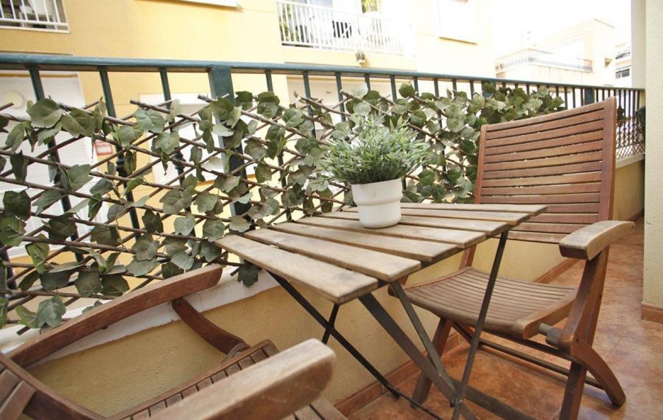 Resale - Lägenhet - Torrevieja - Centro