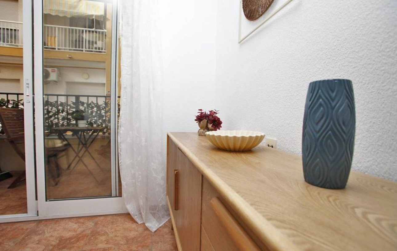 Resale - Lägenhet - Torrevieja - Centro