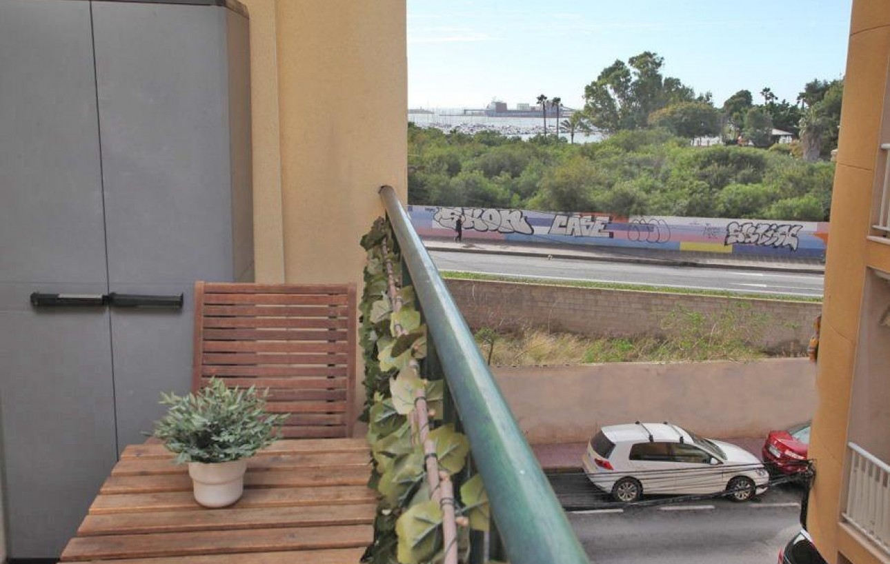 Resale - Lägenhet - Torrevieja - Centro