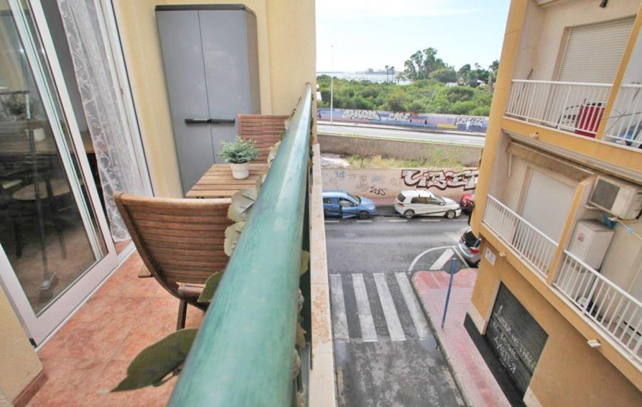 Resale - Lägenhet - Torrevieja - Centro