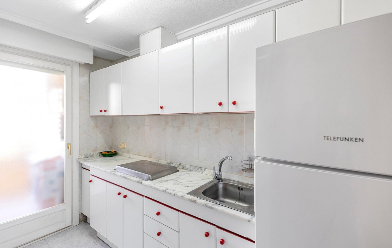 Resale - Lägenhet - Torrevieja - Playa de los locos