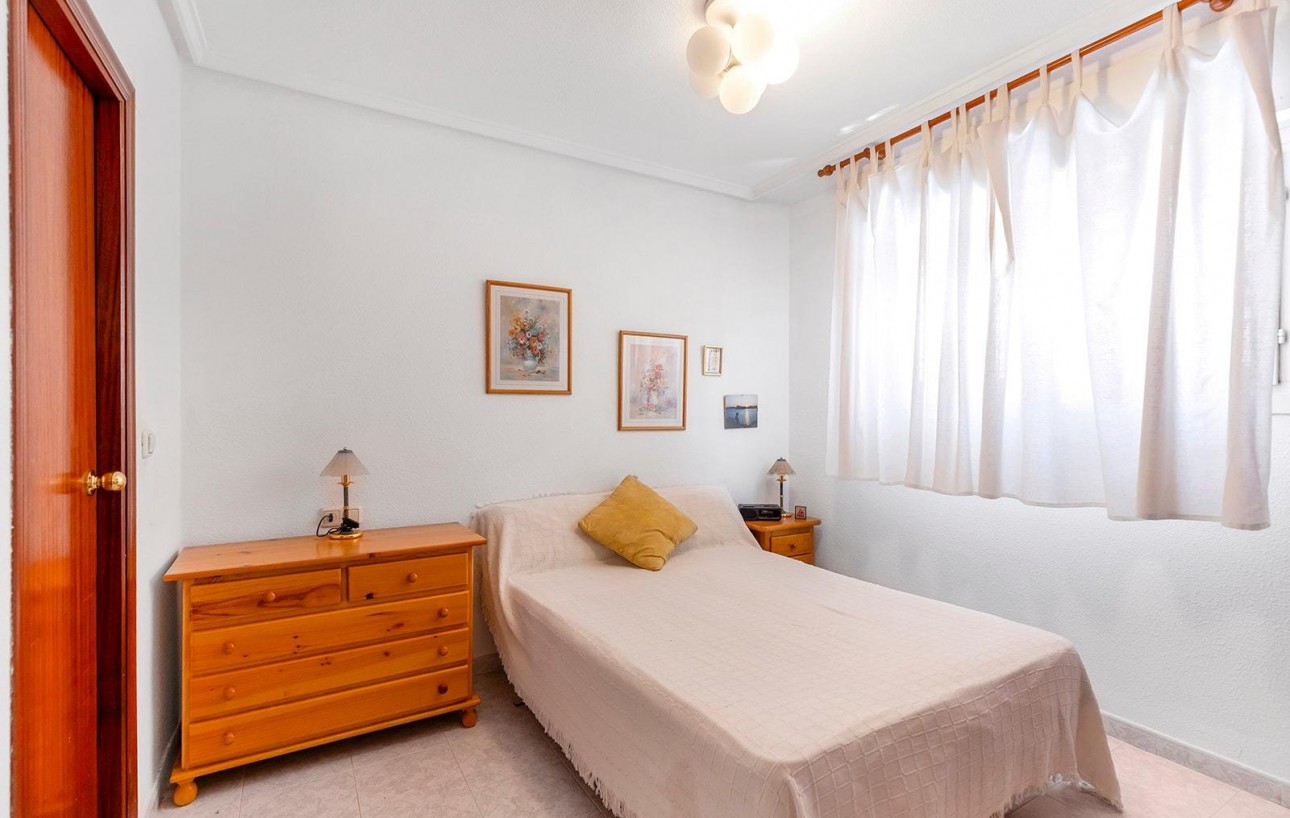 Resale - Lägenhet - Torrevieja - Playa de los locos