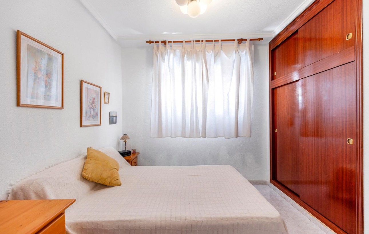 Resale - Lägenhet - Torrevieja - Playa de los locos