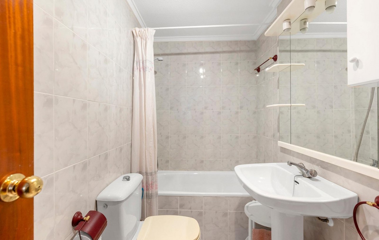 Resale - Lägenhet - Torrevieja - Playa de los locos