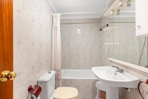 Resale - Lägenhet - Torrevieja - Playa de los locos