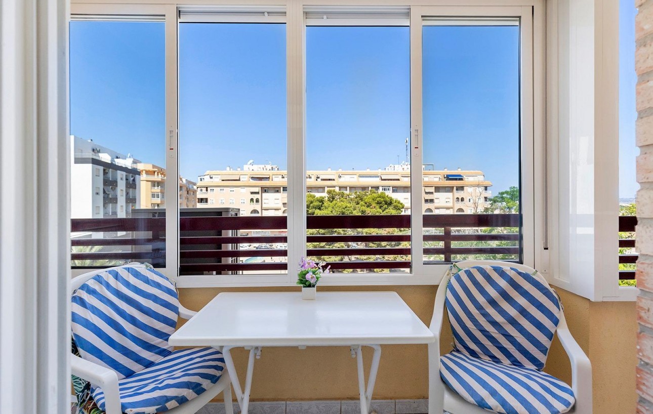 Resale - Lägenhet - Torrevieja - Playa de los locos