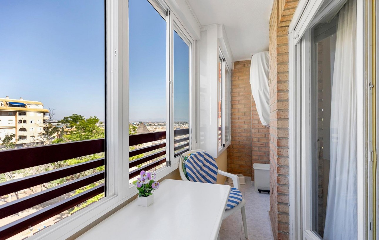 Resale - Lägenhet - Torrevieja - Playa de los locos