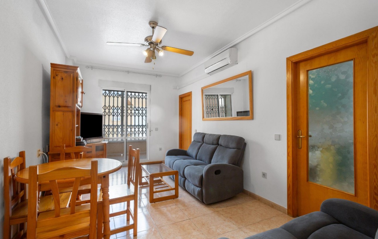 Resale - Wohnung - Torrevieja - Centro
