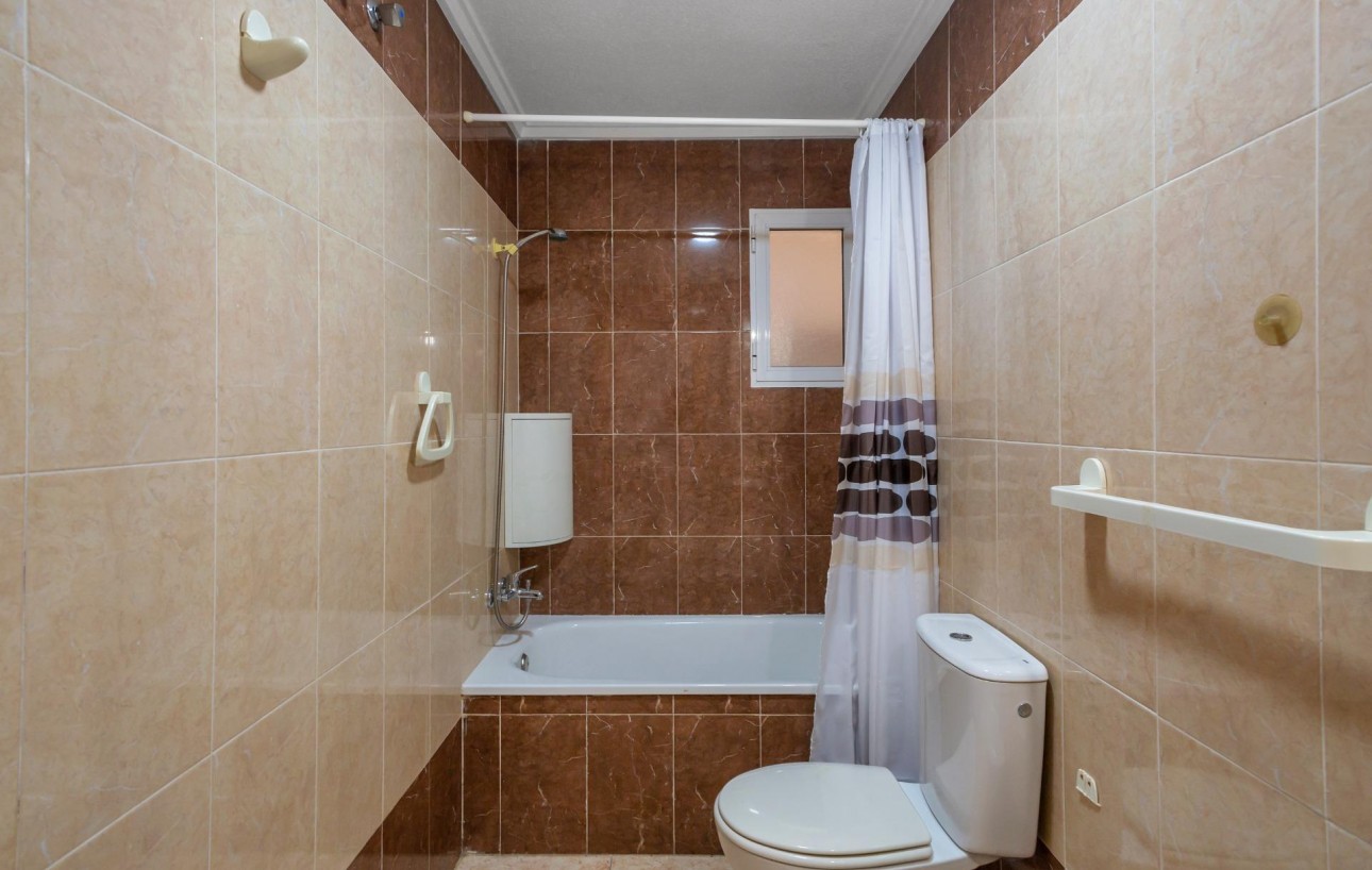 Resale - Wohnung - Torrevieja - Centro