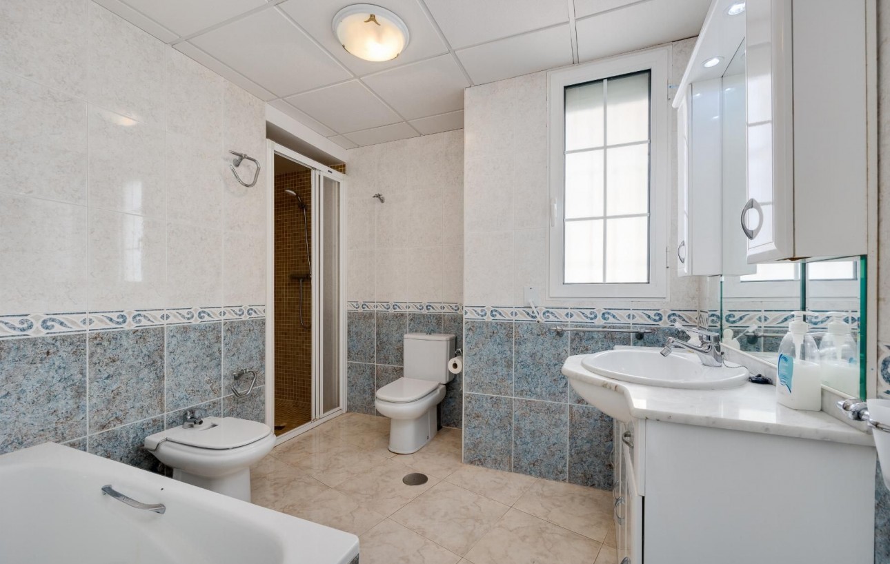 Revente - Appartement - Torrevieja - Acequion