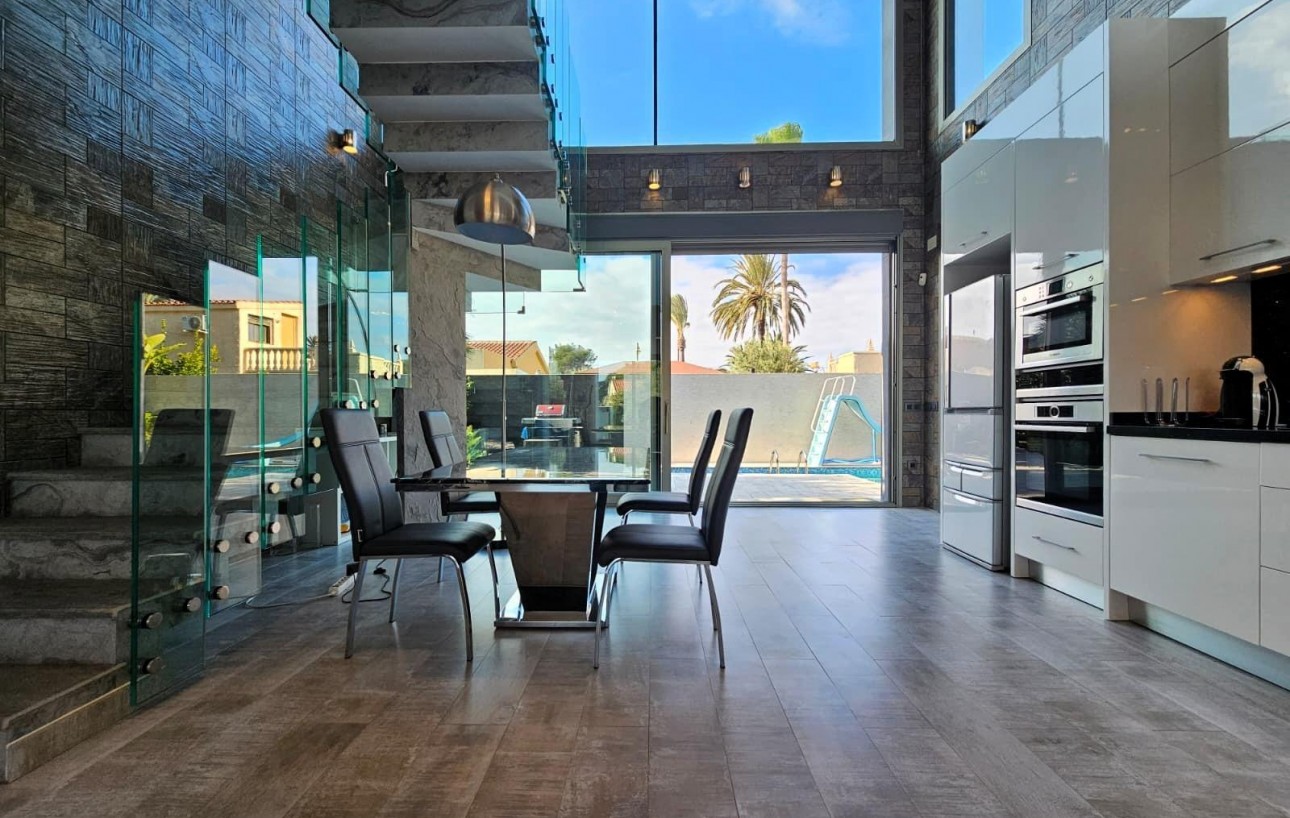 Resale - Villa de Lujo - Torrevieja - Los Angeles