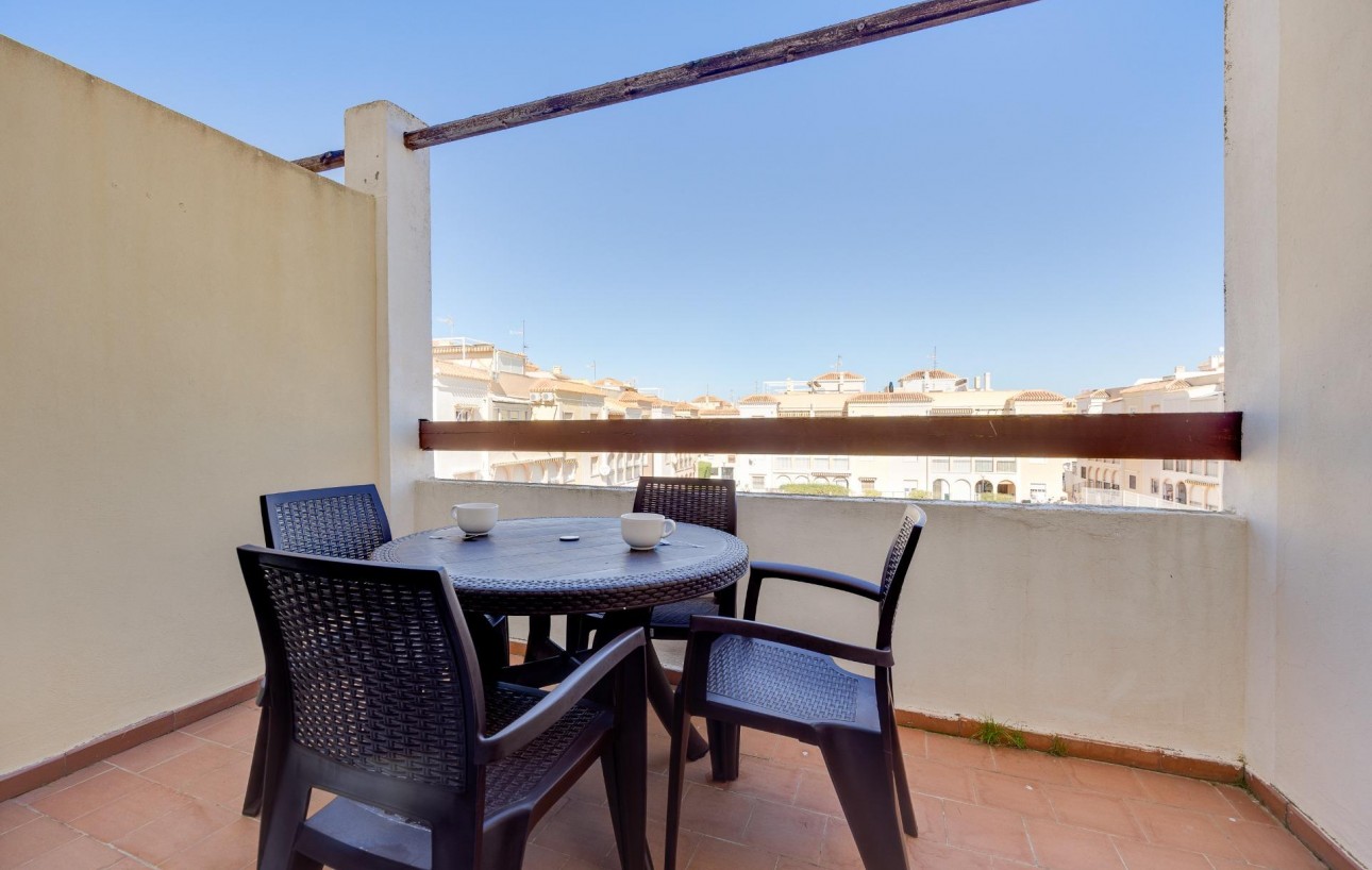 Resale - Lägenhet - Torrevieja - Playa de los Naufragos