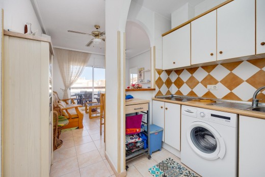 Resale - Lägenhet - Torrevieja - Playa de los Naufragos