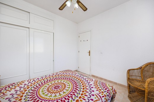 Resale - Lägenhet - Torrevieja - Playa de los Naufragos