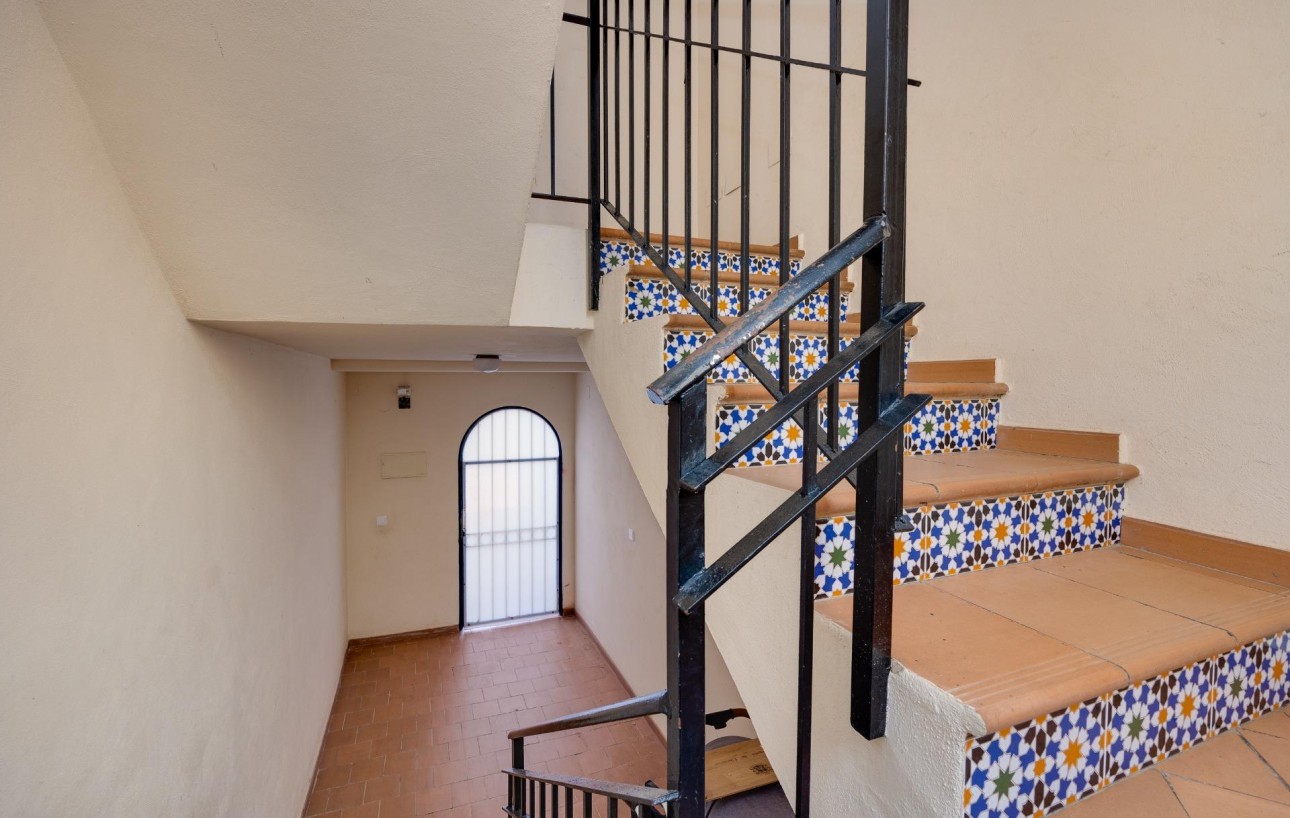 Resale - Lägenhet - Torrevieja - Playa de los Naufragos