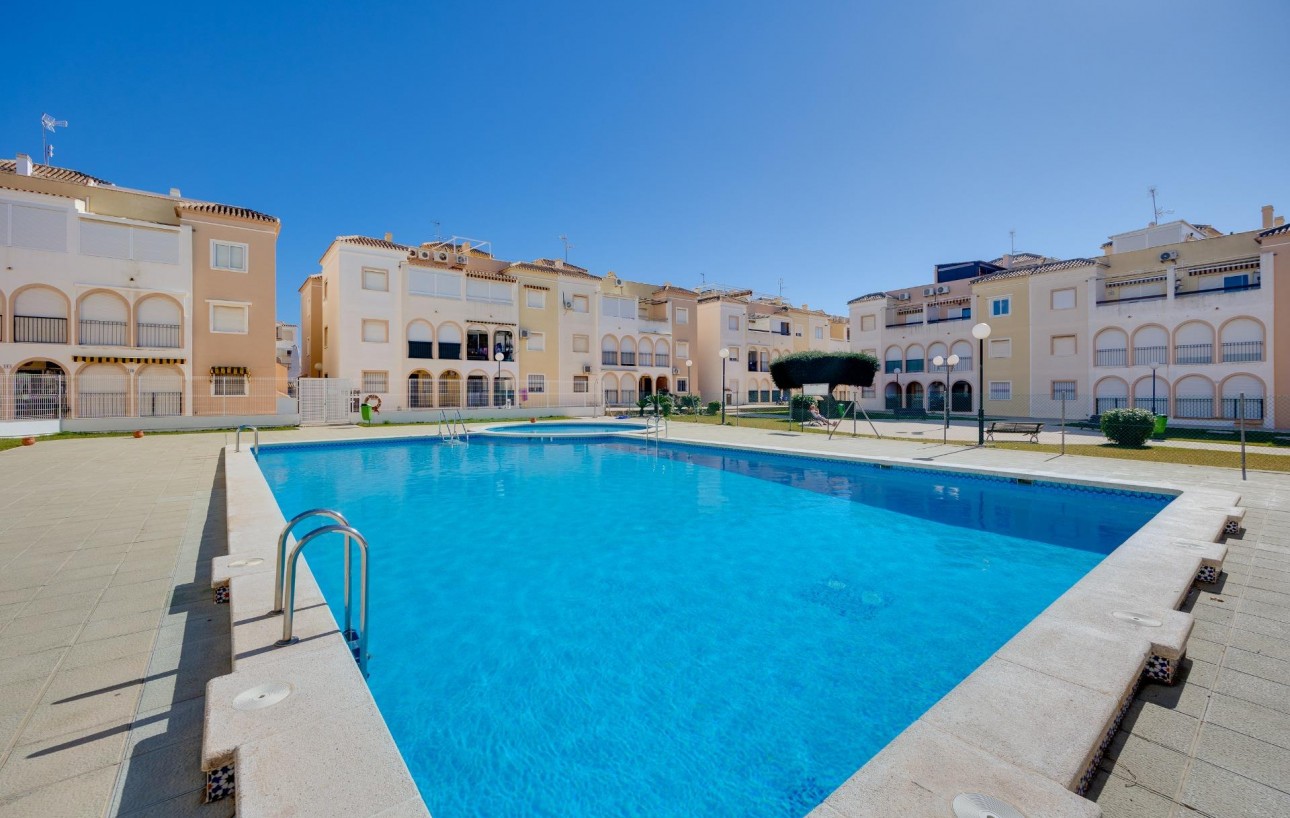 Resale - Lägenhet - Torrevieja - Playa de los Naufragos