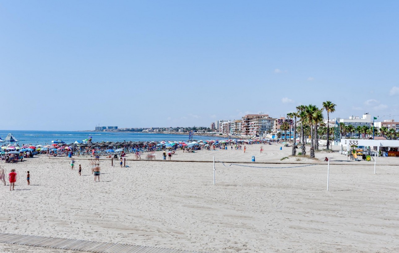 Resale - Lägenhet - Torrevieja - Playa de los Naufragos