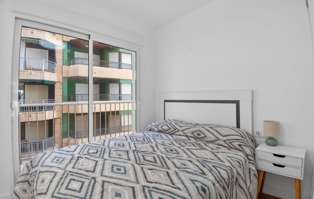 Venta - Apartamento - Torrevieja - Paseo maritimo