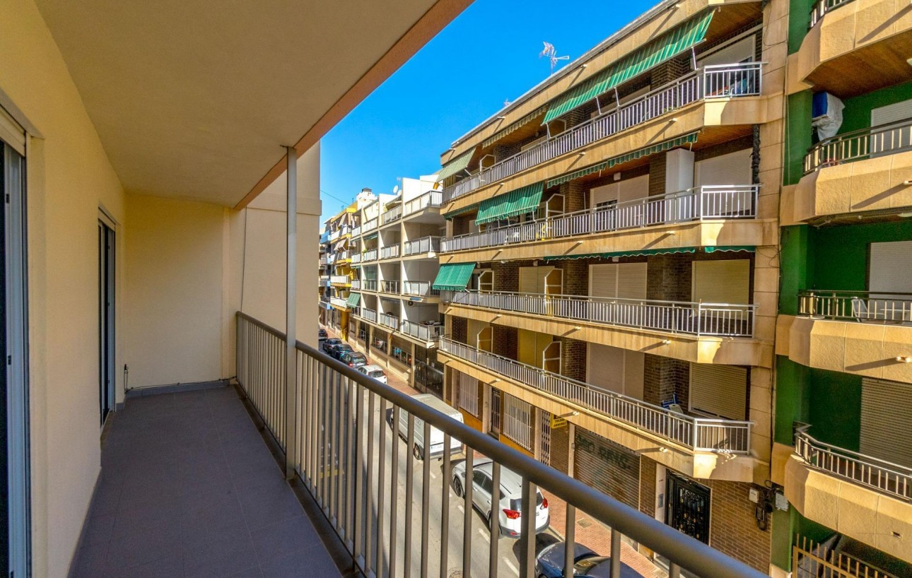 Venta - Apartamento - Torrevieja - Paseo maritimo