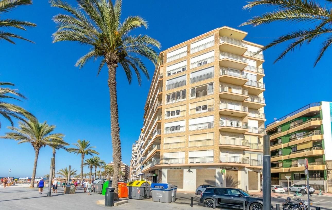 Venta - Apartamento - Torrevieja - Paseo maritimo